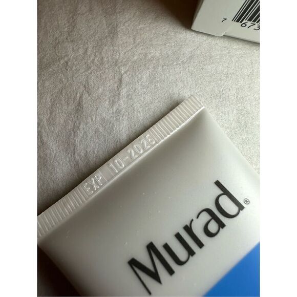 Murad Rapid Relief Acne Sulfur Clay Mask with Salicylic Acid 2.5 oz / 74 ml - Picture 5 of 6